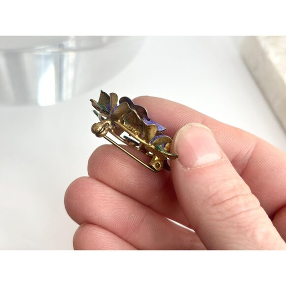 Purple Floral | Flower Shaped Enameled Vintage Costume Jewelry Brooch - Picture 6 of 7
